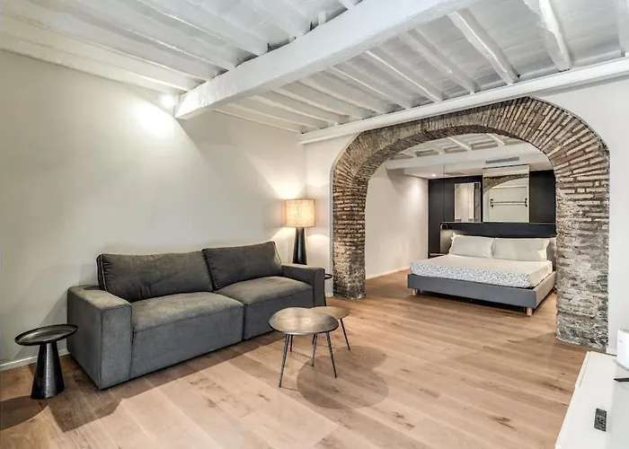 Orsoline Spanish Steps * Rome